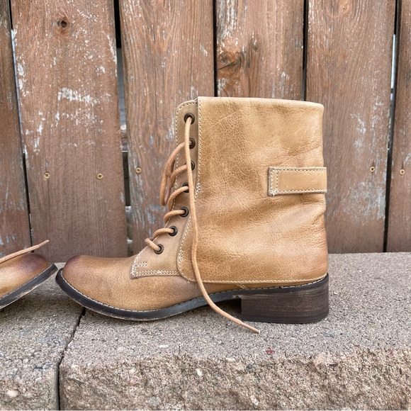 MIA Women’s Brown Tan Leather Lace Up Moto Combat Boots Size 6 - Picture 11 of 14